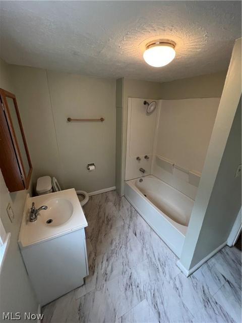 456 Evers St, Akron, OH 44310 photo 10