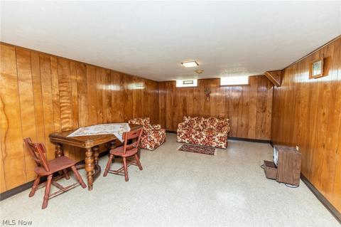 11085 Johnson Dr, Parma, OH 44130 photo 18