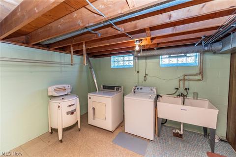 11085 Johnson Dr, Parma, OH 44130 photo 25