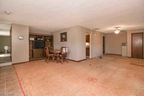 4302 Jaeger Rd, Lorain, OH 44053 photo 6