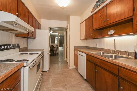 4302 Jaeger Rd, Lorain, OH 44053 photo 8