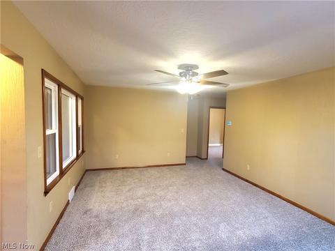 1922 E 41st St, Ashtabula, OH 44004 photo 9