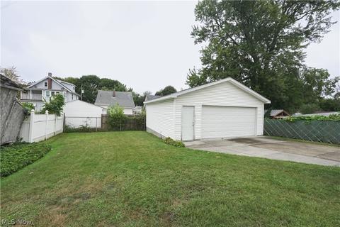 642 Lucille Ave, Akron, OH 44310 photo 18