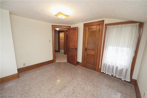 642 Lucille Ave, Akron, OH 44310 photo 12