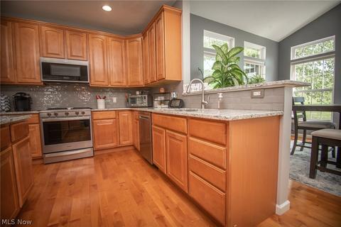183 Millstream Ct, Copley, OH 44321 photo 12