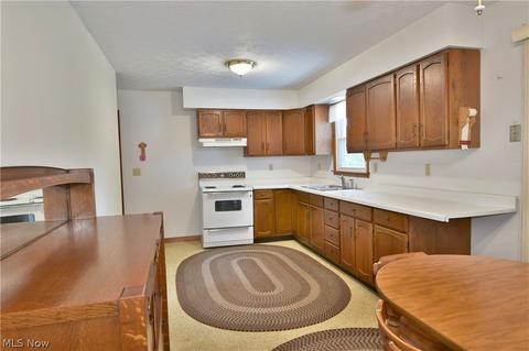 5995 Everett Hull Rd, Fowler, OH 44418 photo 9