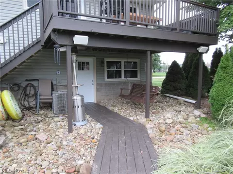 307 Garner Dr, Mogadore, OH 44260 photo 5