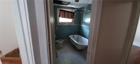 825 Avon St, Akron, OH 44310 photo 17