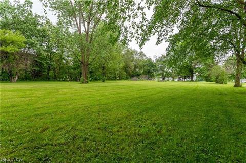 7898 Murray Ridge Rd, Elyria, OH 44035 photo 17