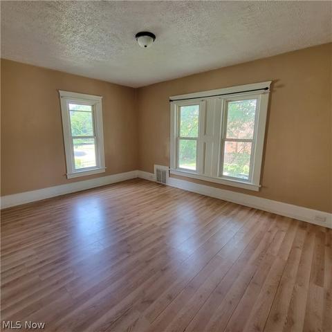 5531 Washington Ave, Ashtabula, OH 44004 photo 17