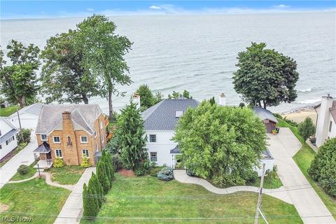 2503 Walnut Blvd, Ashtabula, OH 44004 photo 2