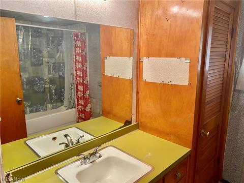 630 N 3rd St, Dennison, OH 44621 photo 7