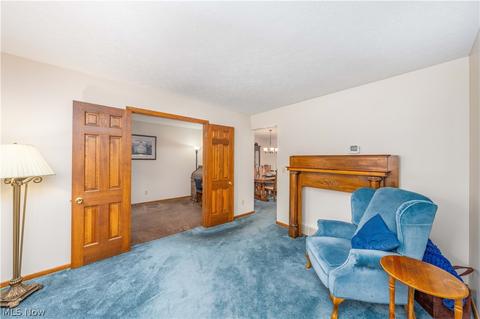 709 Kent Cir, Elyria, OH 44035 photo 5