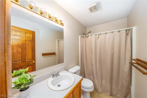 709 Kent Cir, Elyria, OH 44035 photo 26