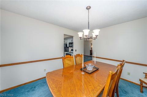 709 Kent Cir, Elyria, OH 44035 photo 8