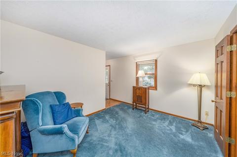 709 Kent Cir, Elyria, OH 44035 photo 6