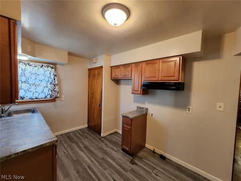 641 Babbitt Rd, Euclid, OH 44123 photo 5