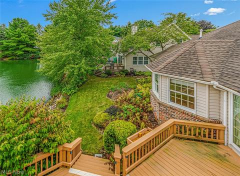259 Lake Pointe Dr, Akron, OH 44333 photo 3