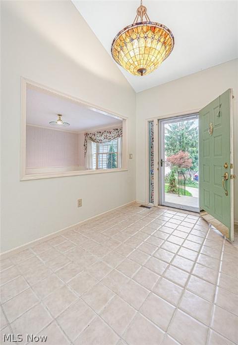 259 Lake Pointe Dr, Akron, OH 44333 photo 7
