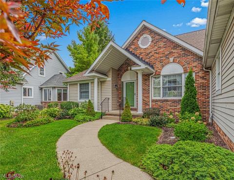 259 Lake Pointe Dr, Akron, OH 44333 photo 25