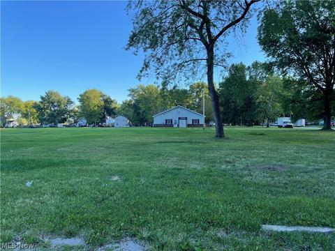 9145 Maple Grove Rd, Windham, OH 44288 photo 1