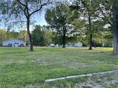 9145 Maple Grove Rd, Windham, OH 44288 photo 4