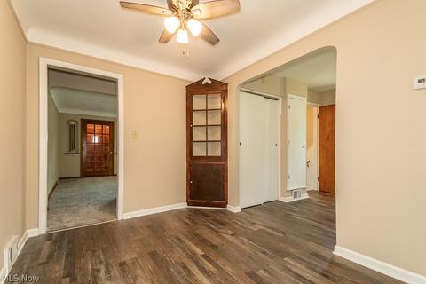 838 E 237th St, Euclid, OH 44123 photo 18