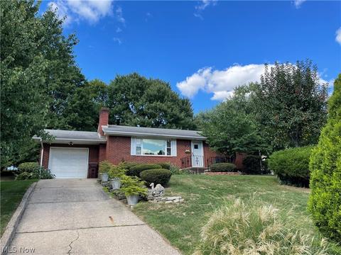 1328 Dunkeith Dr NW, Canton, OH 44708 photo 1