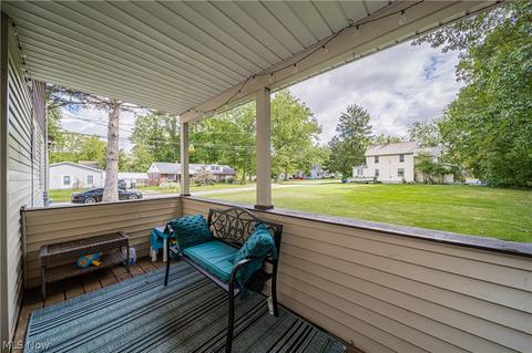 302 E 23rd St, Ashtabula, OH 44004 photo 4