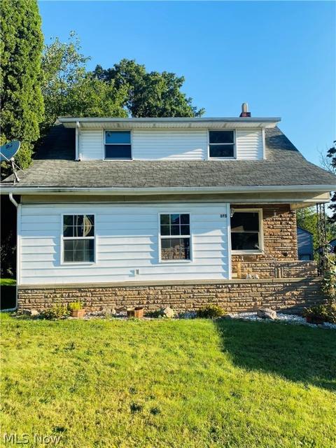 375 Maplewood Ave, Struthers, OH 44471 photo 2