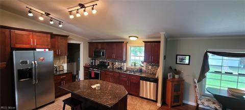 2104 Pleasantview Ave, Ashtabula, OH 44004 photo 11