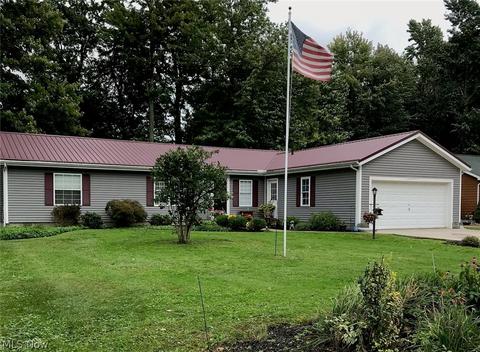 2104 Pleasantview Ave, Ashtabula, OH 44004 photo 1