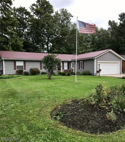2104 Pleasantview Ave, Ashtabula, OH 44004 photo 4