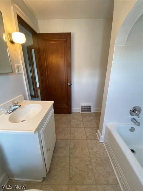 166 Spruce St, Elyria, OH 44035 photo 19