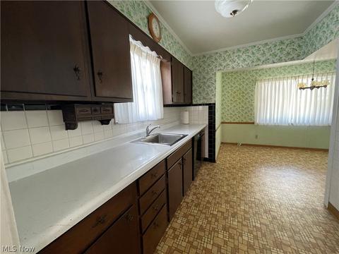 357 E 248th St, Euclid, OH 44123 photo 10