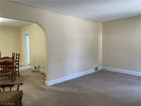 357 E 248th St, Euclid, OH 44123 photo 6