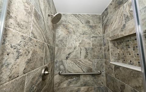 2428 Wright Rd, Akron, OH 44320 photo 21