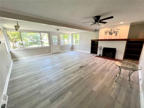 34 E 221st St, Euclid, OH 44123 photo 3