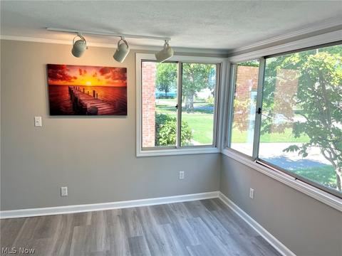 34 E 221st St, Euclid, OH 44123 photo 5