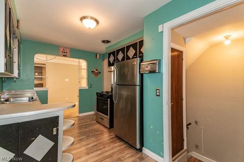 5275 Case Ave, Lyndhurst, OH 44124 photo 7