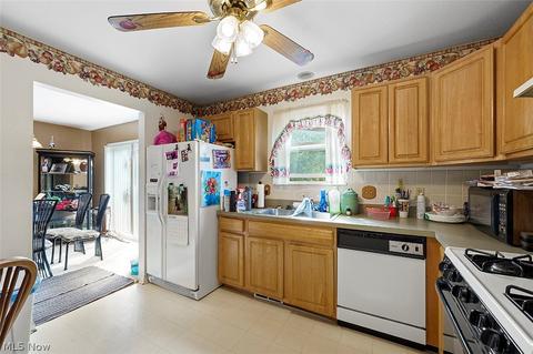 143 Brace Ave, Elyria, OH 44035 photo 7