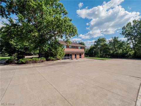 780 E Smith Rd, Medina, OH 44256 photo 3