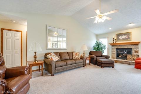 3200 Cloverhurst St NE, Canton, OH 44721 photo 12