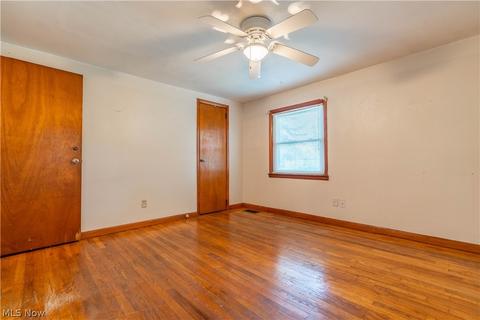 2512 Wright Rd, Akron, OH 44320 photo 6