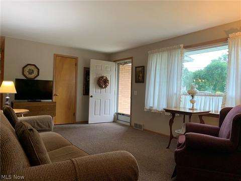 4613 4th St NW, Canton, OH 44708 photo 3