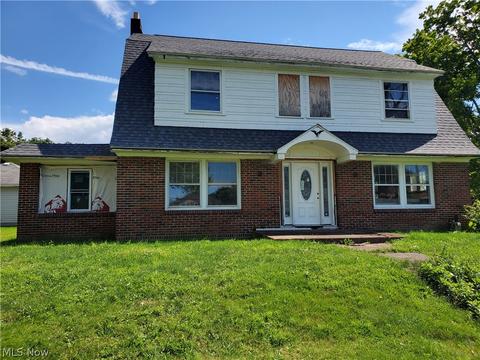 1042 Bunker Hill Rd, Ashtabula, OH 44004 photo 2