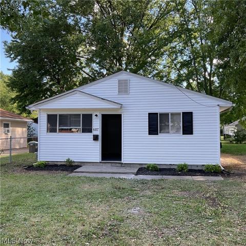 607 Case Ave, Elyria, OH 44035 photo 1