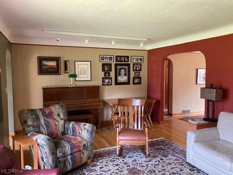 7408 Brookside Rd, Independence, OH 44131 photo 8