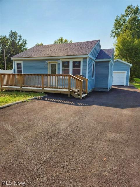 4022 Dunton Rd, Lorain, OH 44055 photo 4