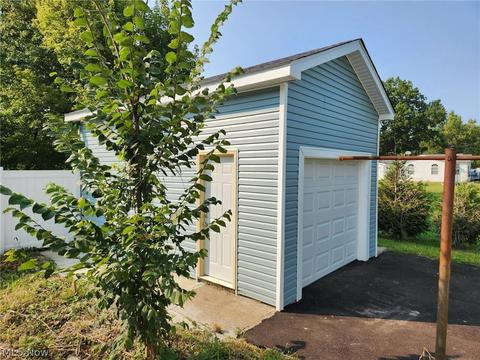 4022 Dunton Rd, Lorain, OH 44055 photo 23